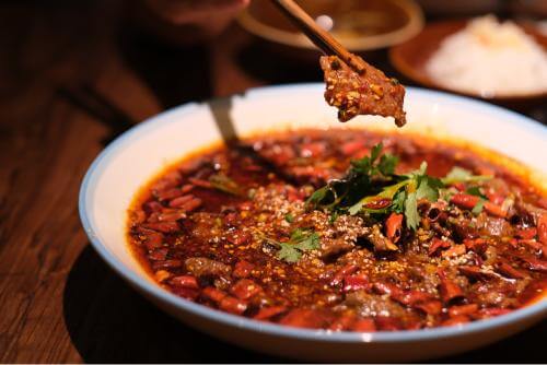 Beef boiled with spicy oil, Chinese dish